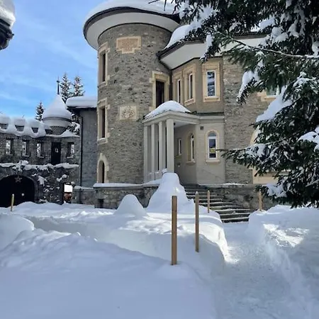 Wef 2026 Exclusive And Spacious 160mq In A Castle 아파트 *
