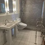 Exclusive 160mq Castle In *